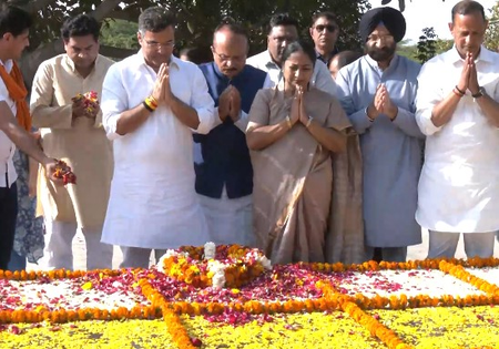 Delhi CM Gupta, Parvesh Verma pay tributes to late Sahib Singh Verma on birth anniversary