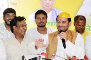 Tejashwi Yadav’s dance video goes viral, Tej Pratap responds