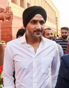 Harbhajan Singh says ‘Satyameva Jayate’ as court discharges Kejriwal, Sisodia in liquor policy case