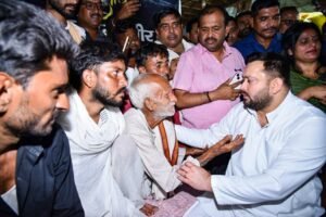 Muzaffarpur killing: Tejashwi criticises Nitish Kumar for selecting SHO for the award​