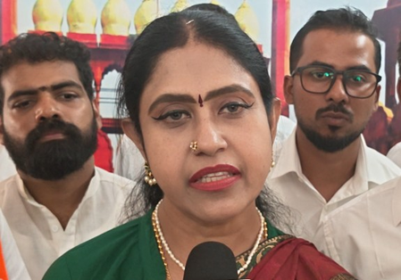 Day after Jothimani’s criticism, BJP’s Vijayadharani alleges seats ‘being sold’ in Congress