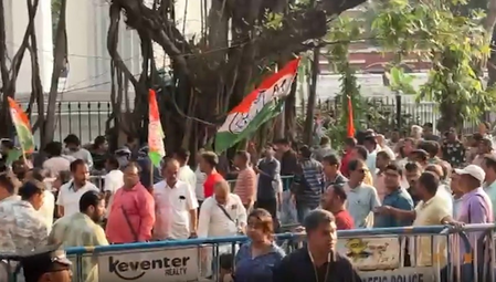 Clashes erupt between BJP, Trinamool outside CEO office in Bengal