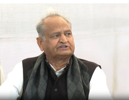 Gehlot predicts one‑sided contest in Kerala, cites strong anti‑incumbency