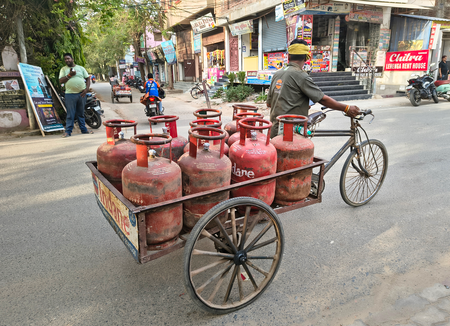 Over 17.25 lakh 5-kg LPG cylinders sold since March 23: Govt