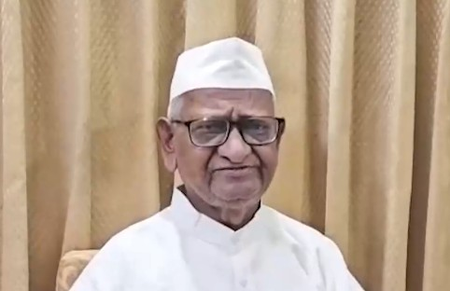 Anna Hazare calls for law to prevent elected leaders from switching parties