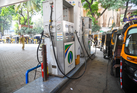 CNG prices at Rs 86 per kg in Mumbai after Rs 2 hike; piped cooking gas costly by 50 paise
