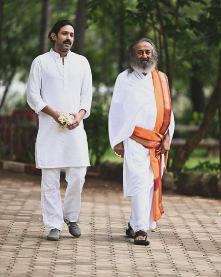 Vikrant Massey gets emotional about playing Sri Sri Ravi Shankar: Wo mera sab kuch hain