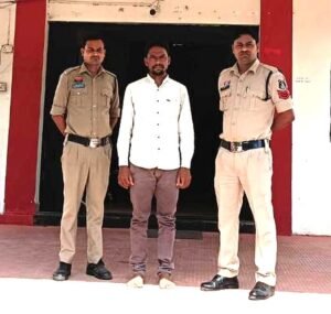 Chhattisgarh: Paddy scamster nabbed, accused of embezzling 9,355 sacks of farmers