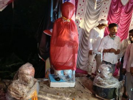 Rajasthan: Gurjar-administration standoff continues as Bainsla’s son unveils statue of his father