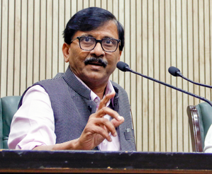 Money used to force withdrawal of MVA nominees in MLC polls: Sanjay Raut
