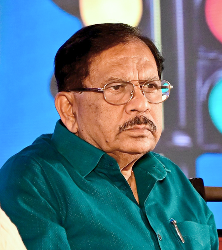 Karnataka to issue recruitment notifications for 72,000 govt posts, 2 IAS officers to expedite process: Parameshwara