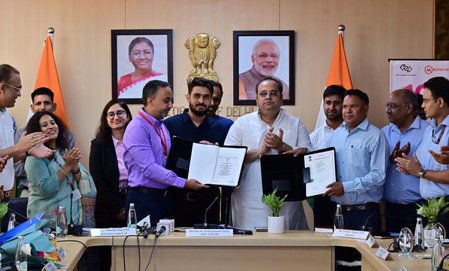 Delhi: DTC issues 10 lakh free Pink Saheli National Common Mobility cards in 90 days