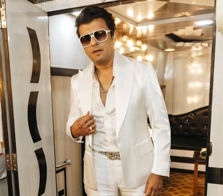 Sonu Nigam revisits his early musical days in rare 1993 throwback post