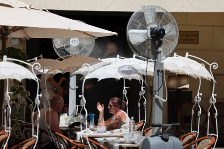 Europe: BiH issues nationwide heat alert as fires persist