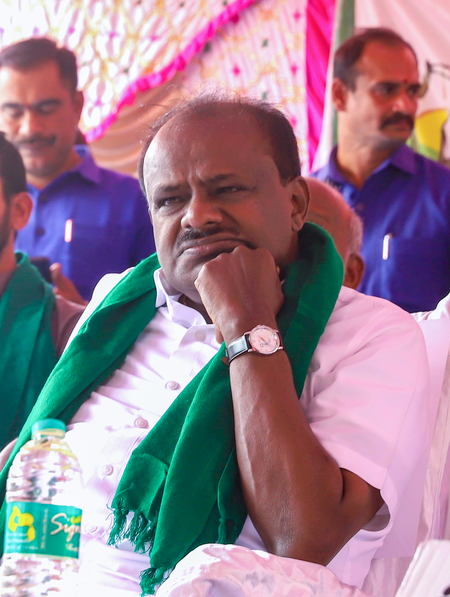 Shivakumar plotting to grab farmers’ land in Bidadi, claims Kumaraswamy