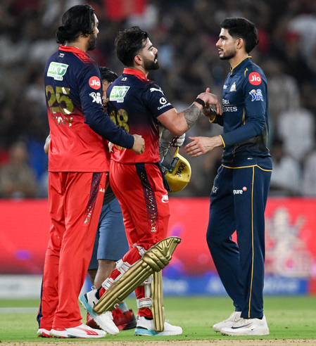 IPL 2026: Seamers brilliance, Kohli’s unbeaten 75 helps RCB defend their title (2nd Ld)