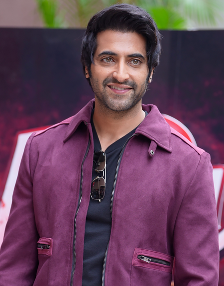 Akshay Oberoi drops the inspiration behind his dapper styling in ‘Toxic’