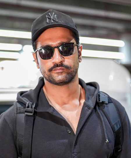 Vicky Kaushal says ‘no days off’ as he powers through intense workout amidst heavy monsoon