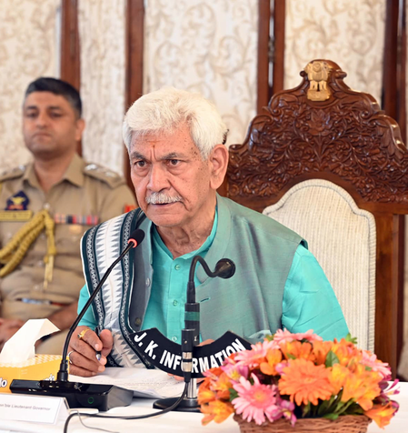 J&K L-G urges pilgrims to travel only after obtaining valid registration for Amarnath Yatra