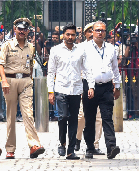 Calcutta HC seeks Bengal DGP’s report on number of cases, FIRs against Abhishek Banerjee