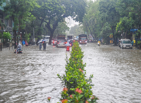 Monsoon fury: Mumbai University cancels exams; Dabbawalas suspend services today