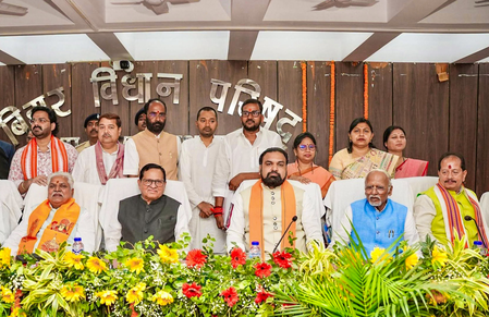 Ten newly elected Bihar MLCs take oath in Patna, nine from NDA