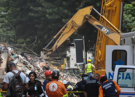 Venezuela declares 7 days of national mourning for quake victims