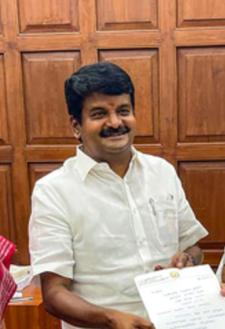 Two former AIADMK Ministers set to join TVK today with 15,000 supporters