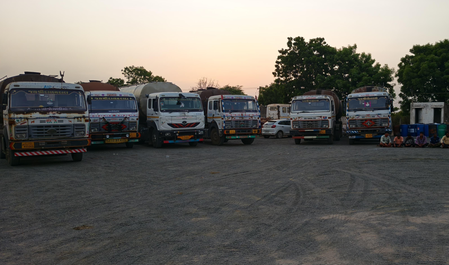 Gujarat Police seize oil, equipment worth Rs 4.34 crore in Kutch; 11 held