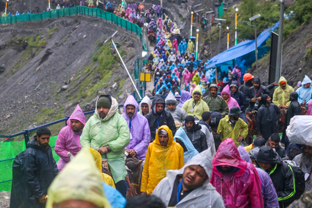 Amarnath Yatra resumes after 6-day suspension; pilgrims praise security officials, administration