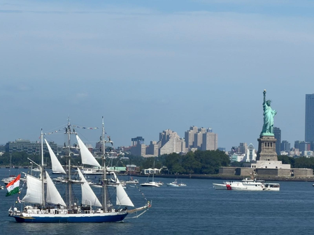 Lokayan 2026: INS Sudarshini reaches New York port, Tricolour flies high over Hudson river (Ld)