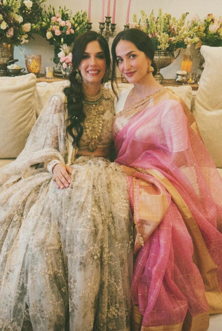 Elli AvrRam poses with Aamir Khan’s bride Gauri Spratt