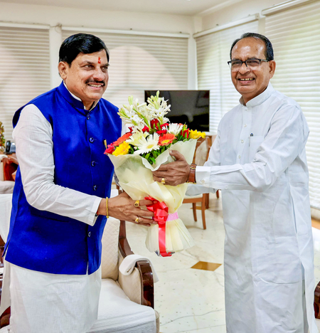 Shivraj meets MP CM Yadav; discusses development, Centre-State coordination