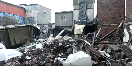 Maha Minister orders probe into Mankhurd chawl collapse; Oppn demands action against guilty