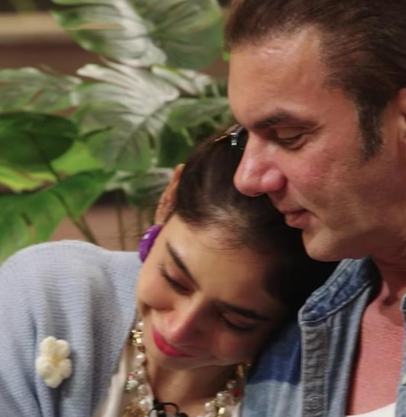 Sohail Khan makes Niti Taylor break down into tears, later promises a lifetime bond