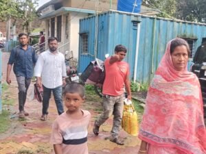 Bengali migrant workers return home after alleged pushback to Bangladesh
