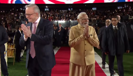 Massive Melbourne reception for PM Modi bowls over Albanese, Victorian Premier