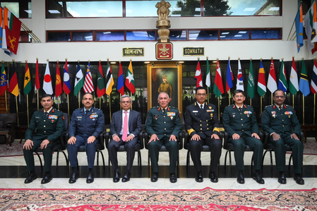 Ex-Ambassador Jawed Ashraf shares geopolitical insights with defence officers