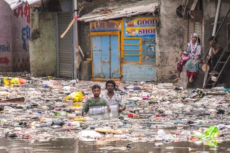 Gujarat: Creek development plan announced after Surat floods (Lead)