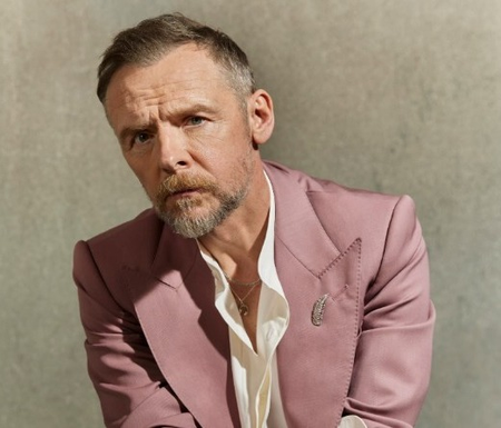 Simon Pegg says his friendship with Tom Cruise helped him cope with fame