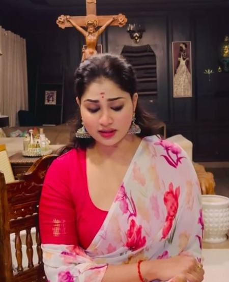 Shivani Narayanan pays tribute to S Janaki by singing her popular tracks