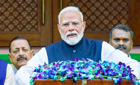 Aim of ‘Viksit Vibrant Village’ program was to let youth experience life at border villages: PM Modi