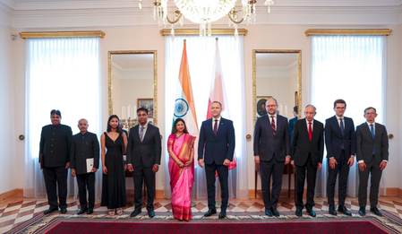India’s Ambassador presents credentials to Poland’s President in traditional ceremony