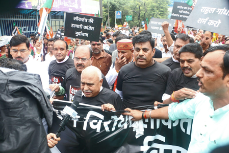BJP lays siege to MP Cong HQs over Gandhi’s protest in Delhi; Congress also holds demonstrations across state