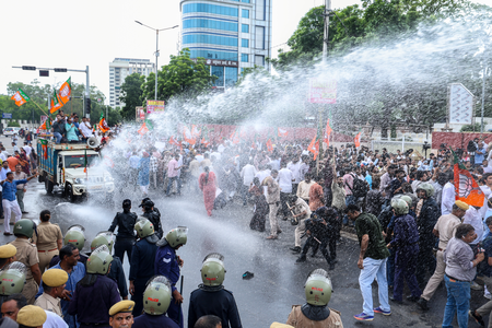 Raj police use water cannons to stop protestors as BJP marches to Congress HQ; INC announces counter-march