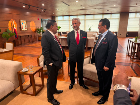 EAM Jaishankar meets Sri Lankan, B’deshi counterparts, EU’s Kaja Kallas in Manila