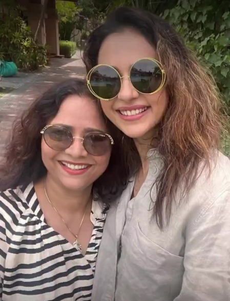 Rakul Preet Singh pens b’day note for mom: Thank you for believing in me before I believed in myself