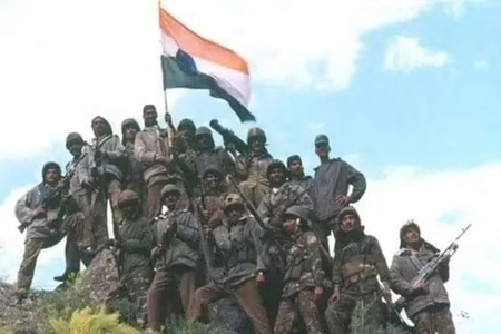 Their extraordinary courage secured India’s victory: Andhra Governor, CM pay tributes to Kargil martyrs