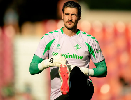 Football: New Betis goalkeeper Conde sidelined after debut injury