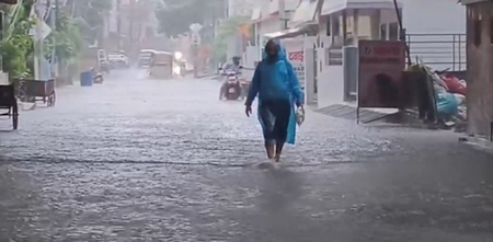 Heavy rain batters parts of Uttarakhand; schools shut, Char Dham pilgrims advised caution